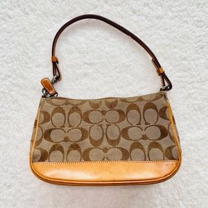 Vintage Coach Logo C Purse with duster bag